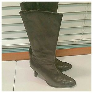 Naturalizer black heel boots